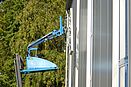 Mobile vacuum lifter CLAD-LIFT 350 TH on forklift in outdoor use